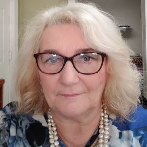 Meet your Posher, Patti page